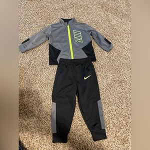 Nike boys set